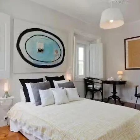 Апартаменти Incredible View Of The Grace Church Лісабон